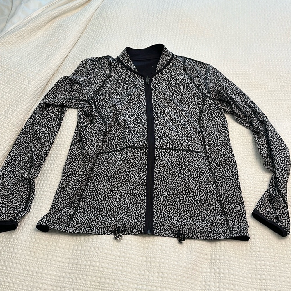 Lululemon Reversible Lightweight Zip Jacket - image 1